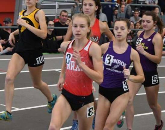 Julia Hoyt finished seventh in the 3000m run.
