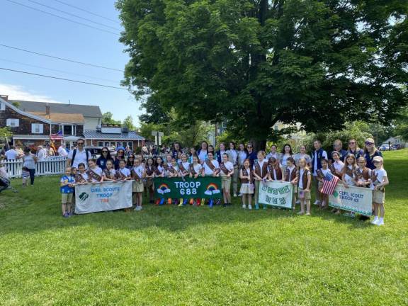 Warwick Girl Scout Troops Memorial Day 2022. (Photo courtesy of Eileen Verboys)