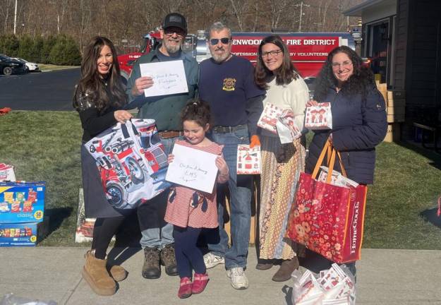 Chabad community volunteers hand delivered the food and goods from CTeen to the Greenwood Lake Fire Department.