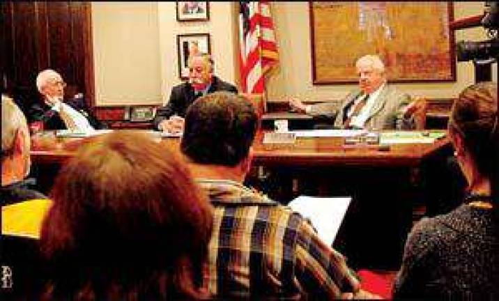 Woodbury's 2011 town budget increases spending by 1.01 percent