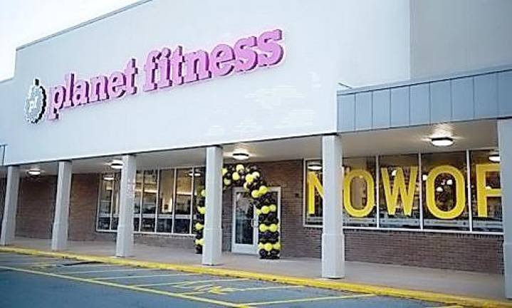 Planet Fitness has opened a new location at 475 Route 17M.