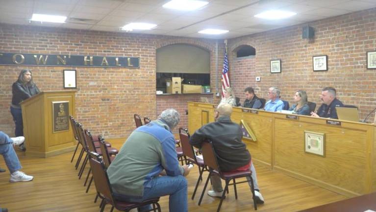 Highland Mills. Woodbury Village trustees begin new terms